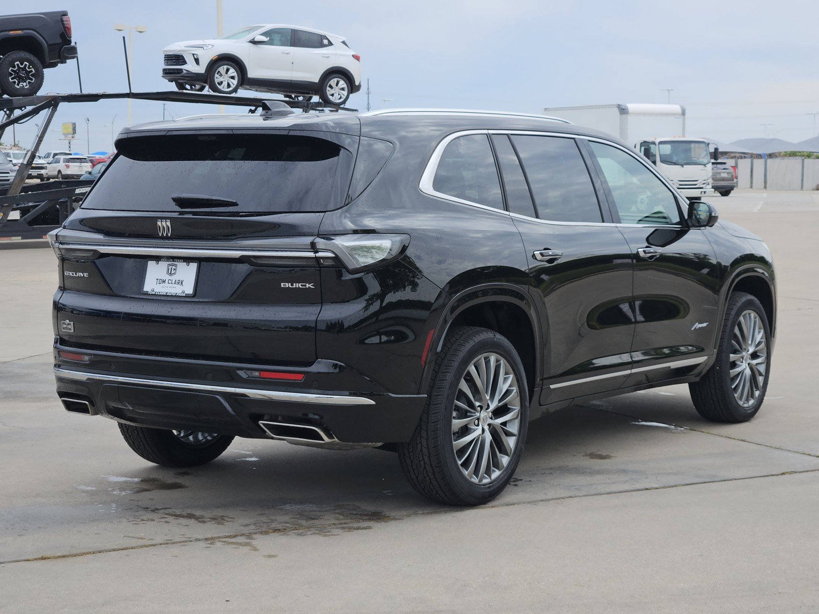 New 2026 Buick Enclave Avenir w/ Super Cruise Package FWD image 3