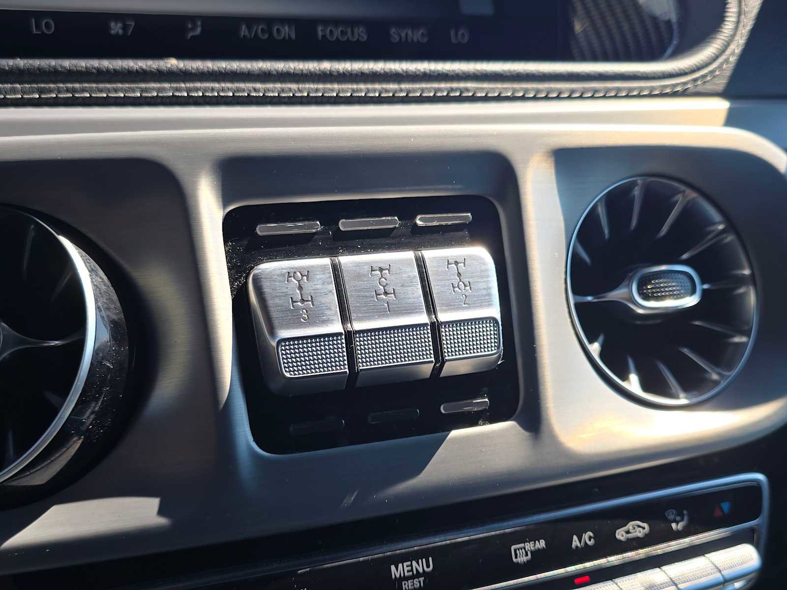 Used 2019 Mercedes-Benz G 63 AMG AMG G 63 image 32