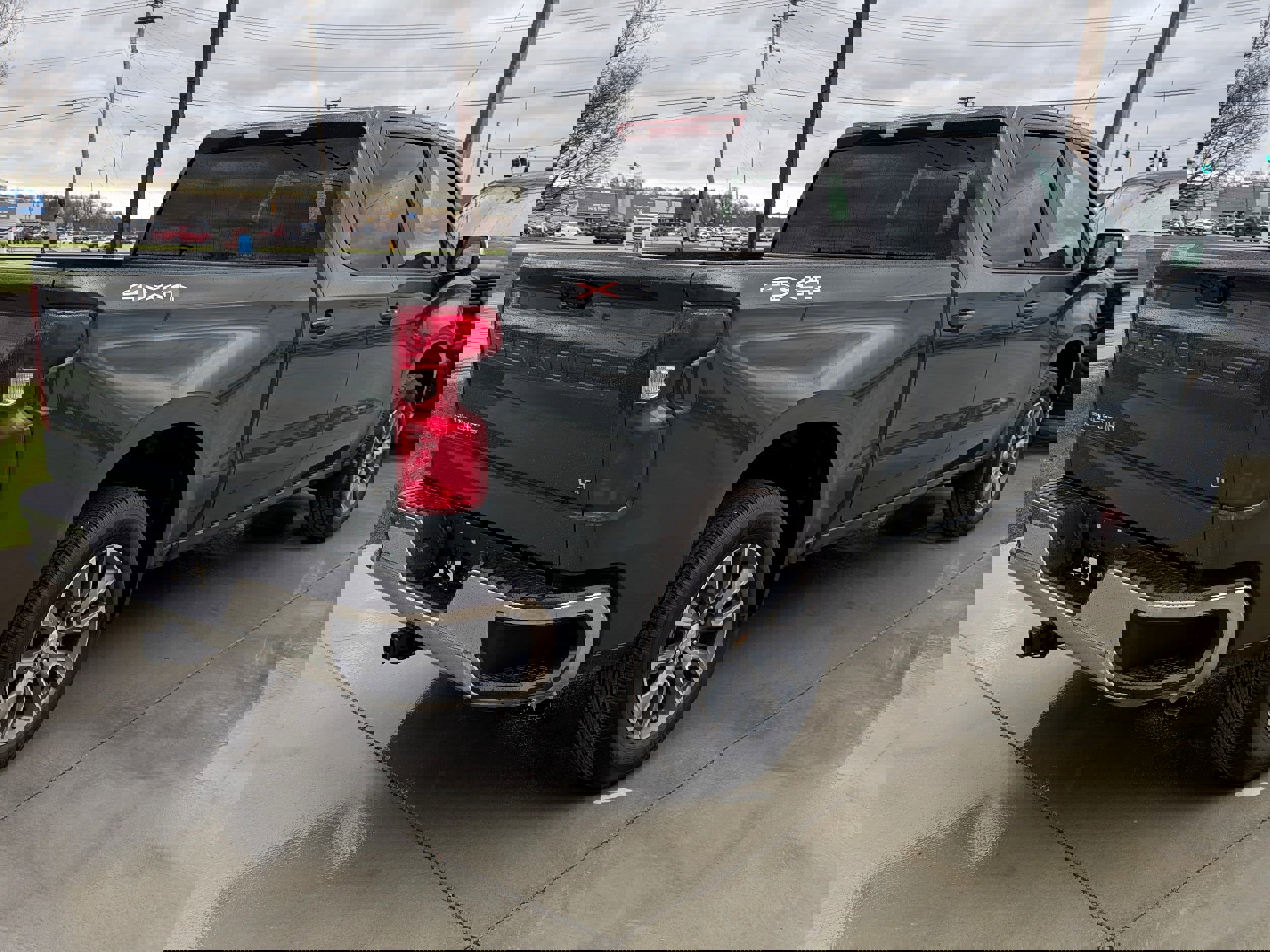 New 2026 Chevrolet Silverado 1500 LT image 3