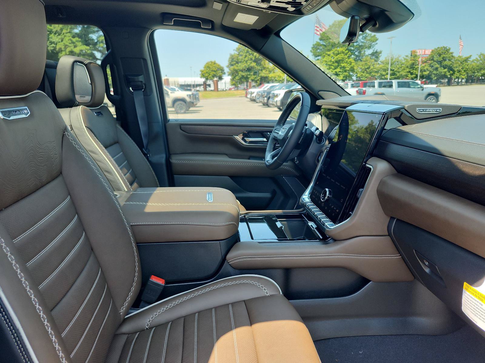 New 2026 GMC Yukon XL Denali Ultimate AWD/4WD image 6