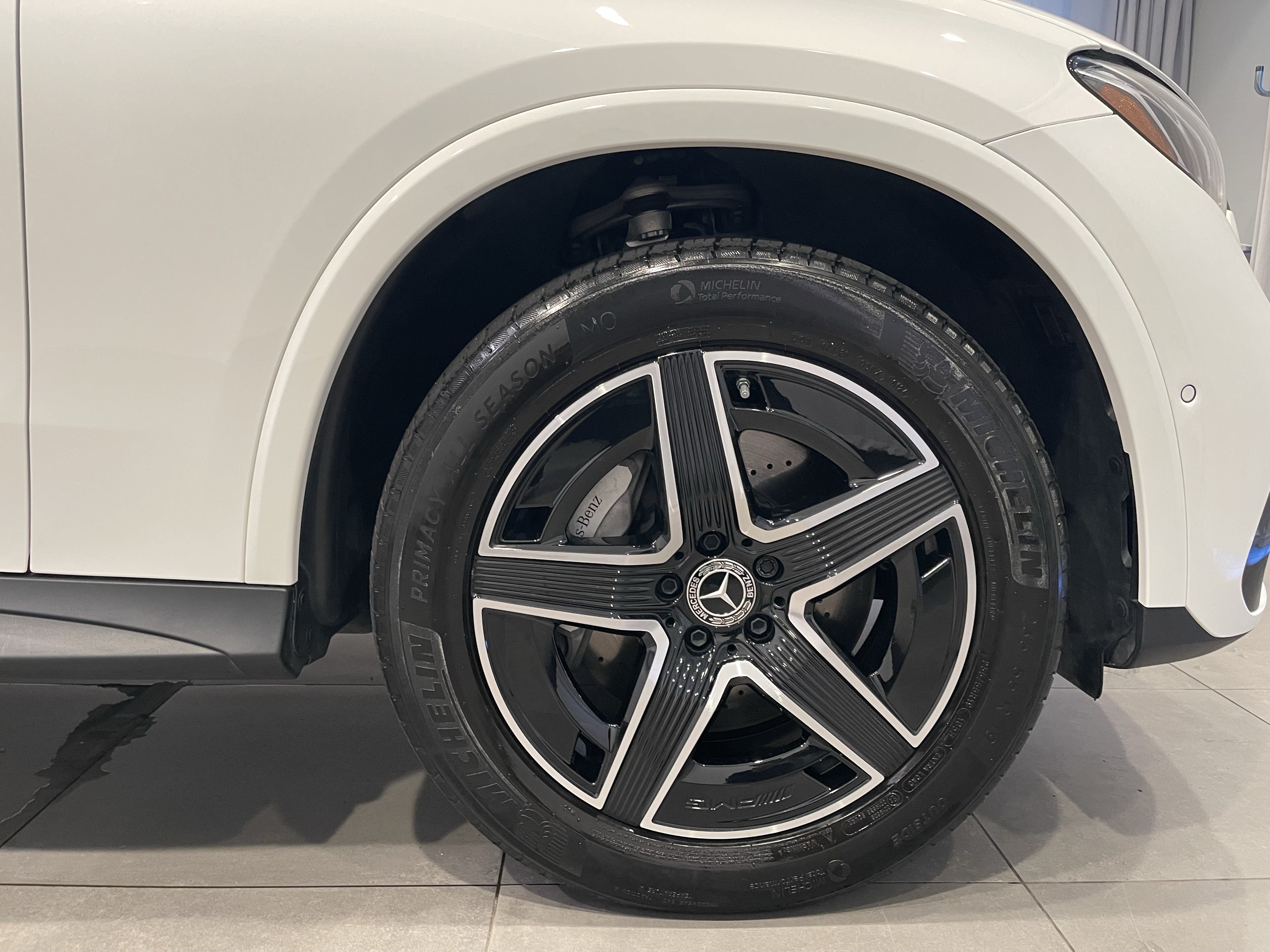 Used 2024 Mercedes-Benz GLC 300 4MATIC image 10