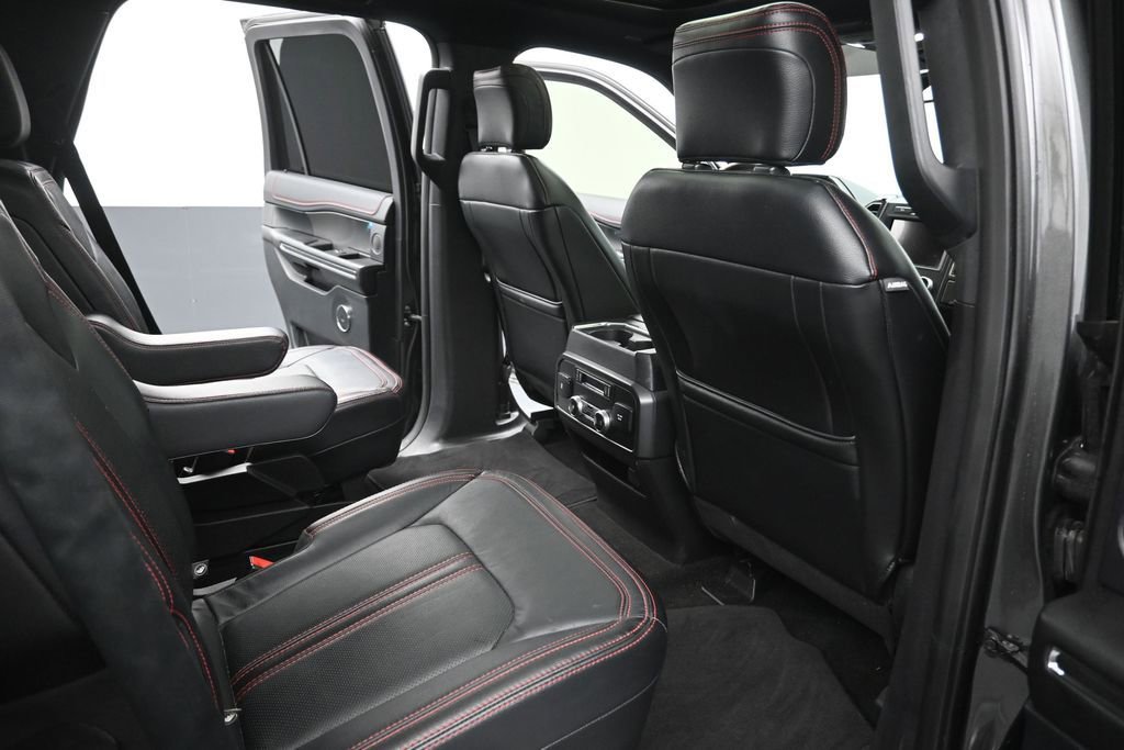 Used 2019 Ford Expedition Limited w/ Equipment Group 303A RWD image 10