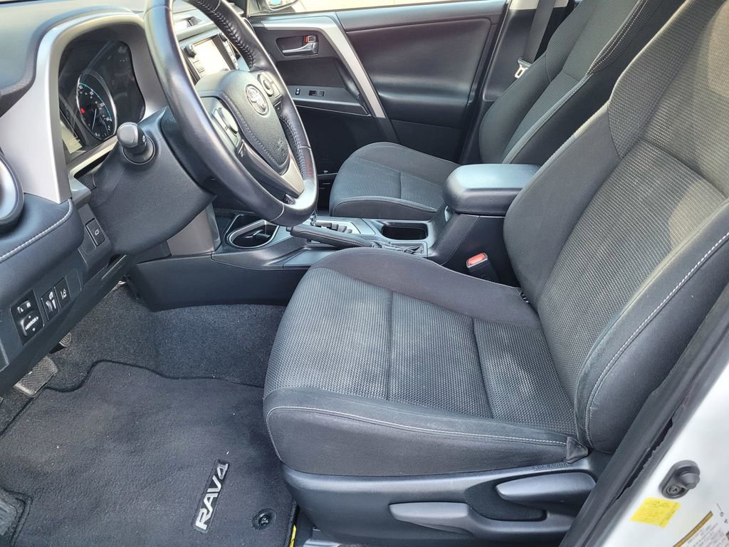 Used 2017 Toyota RAV4 XLE w/ Convenience Package image 24