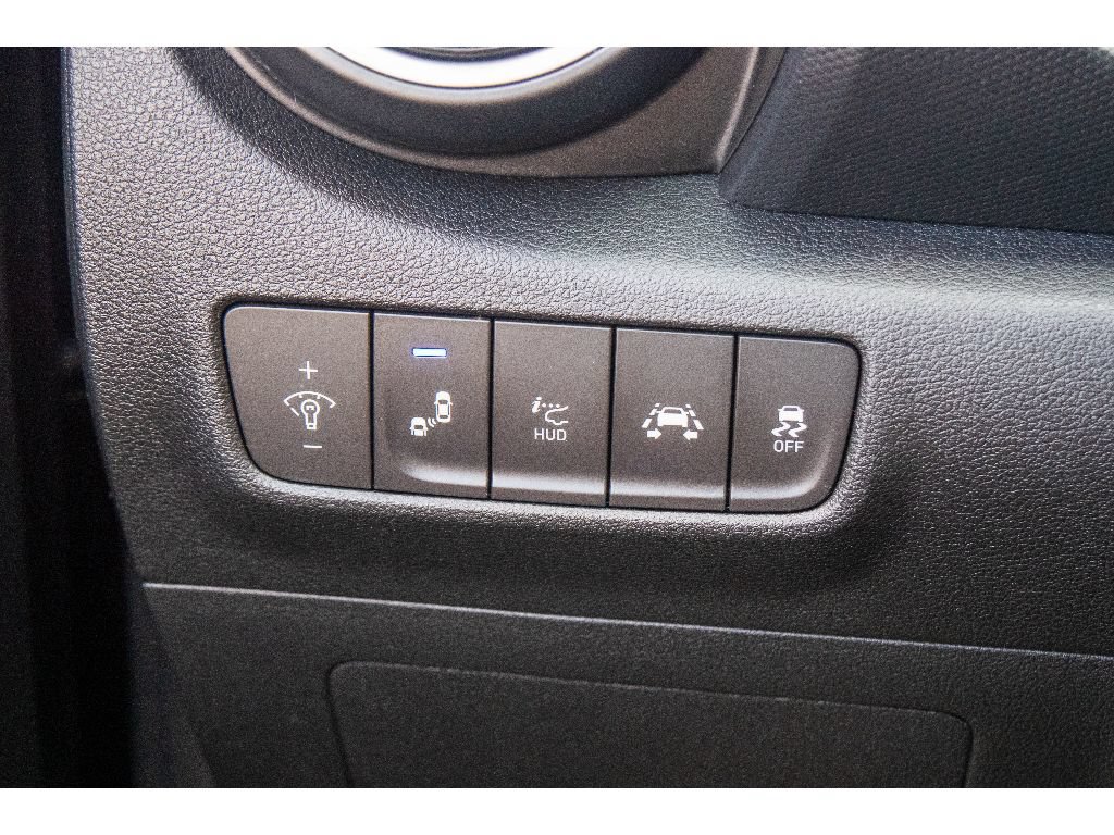 Used 2018 Hyundai Kona Ultimate AWD/4WD image 24