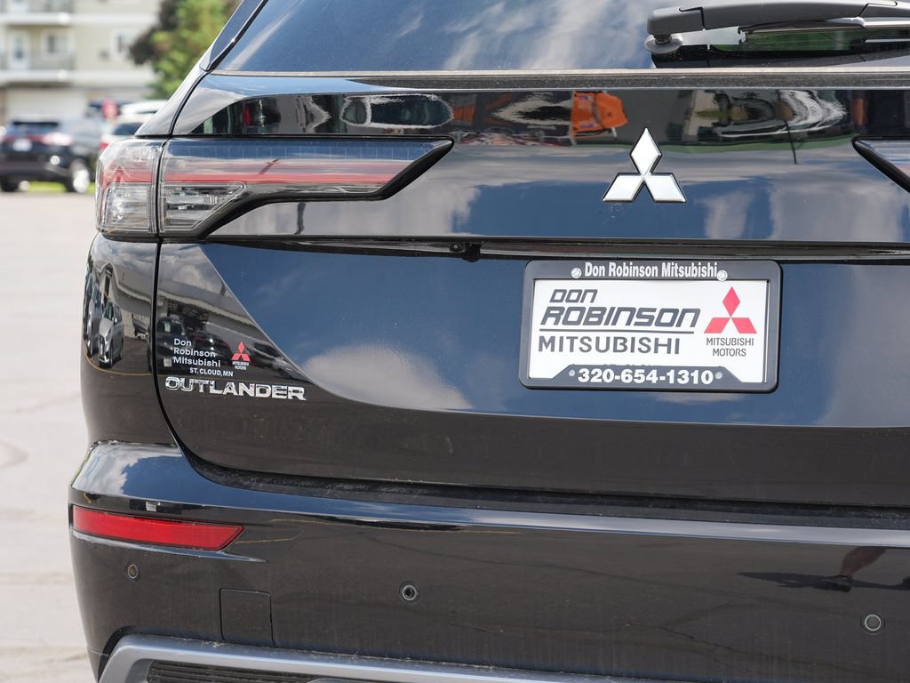 New 2026 Mitsubishi Outlander SE AWD/4WD image 10