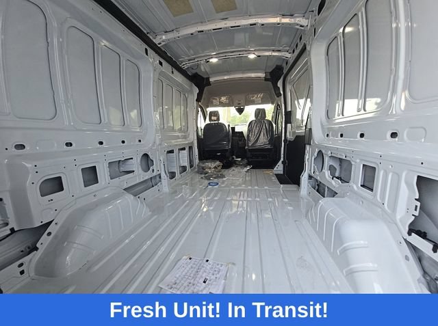 Used 2023 Ford E-Transit Medium Roof RWD image 5