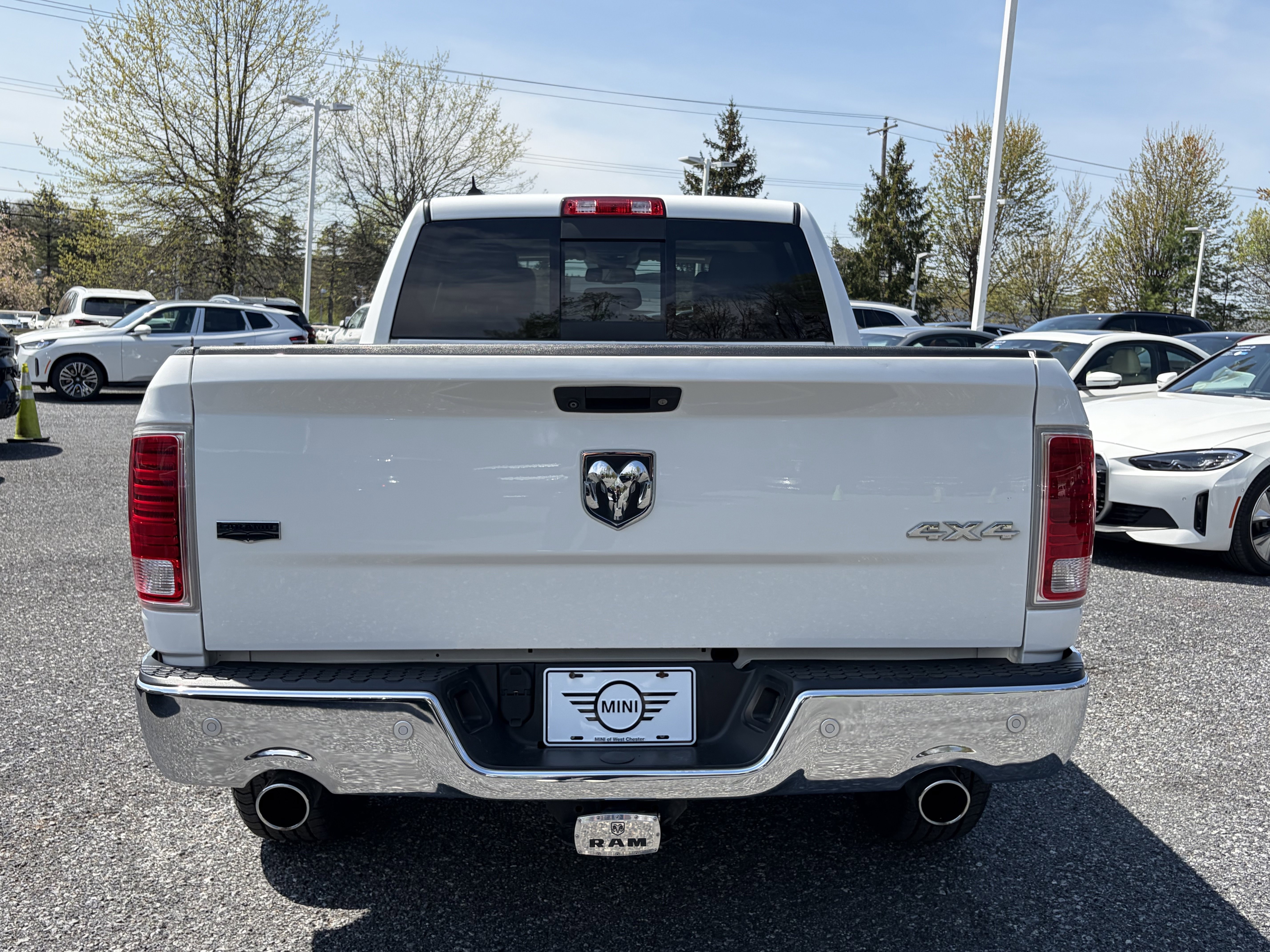 Used 2017 RAM 1500 Laramie w/ Convenience Group image 7