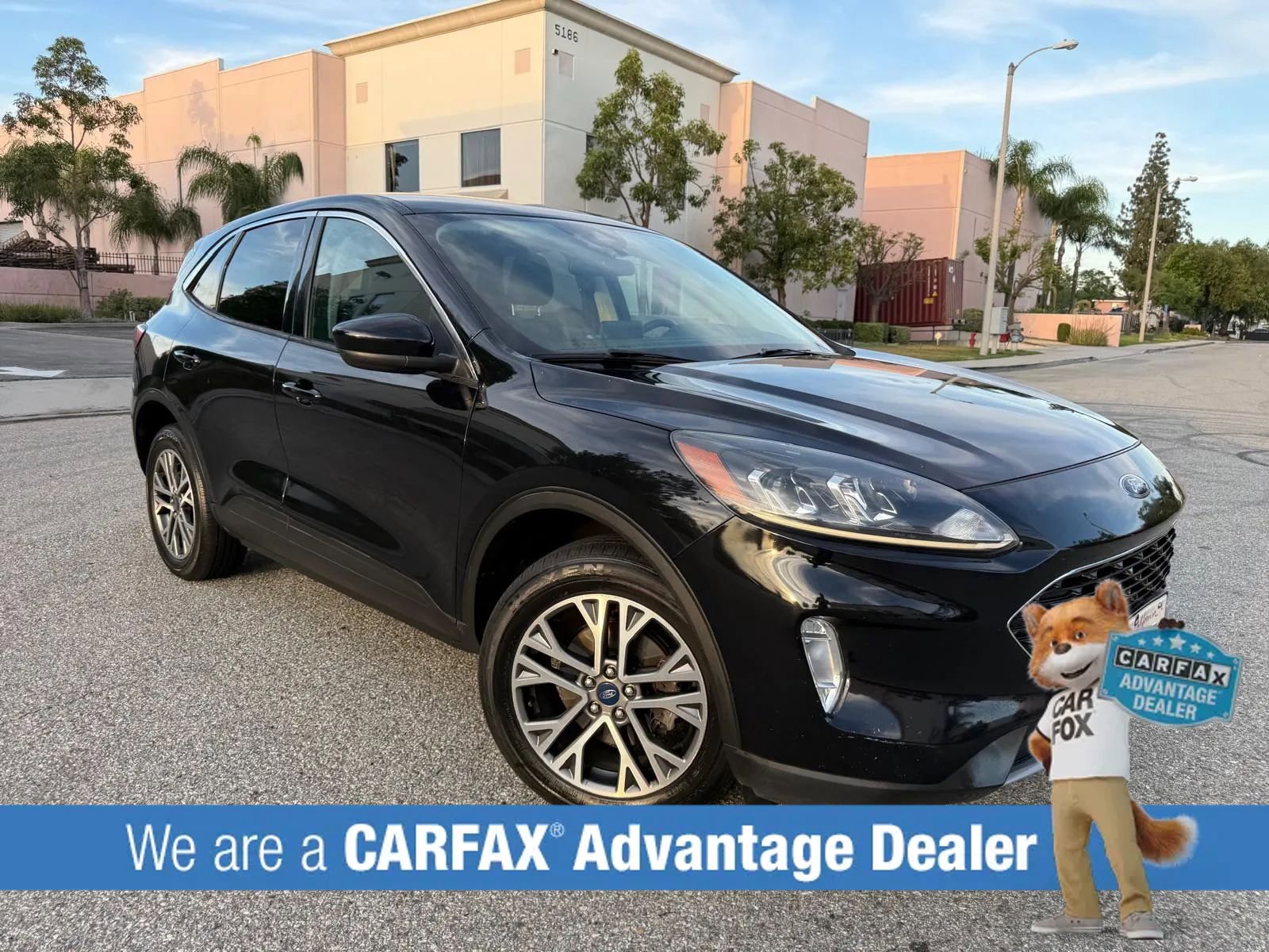 Used 2022 Ford Escape SEL AWD/4WD image 2