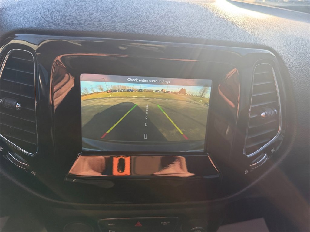 Used 2020 Jeep Compass Latitude image 18