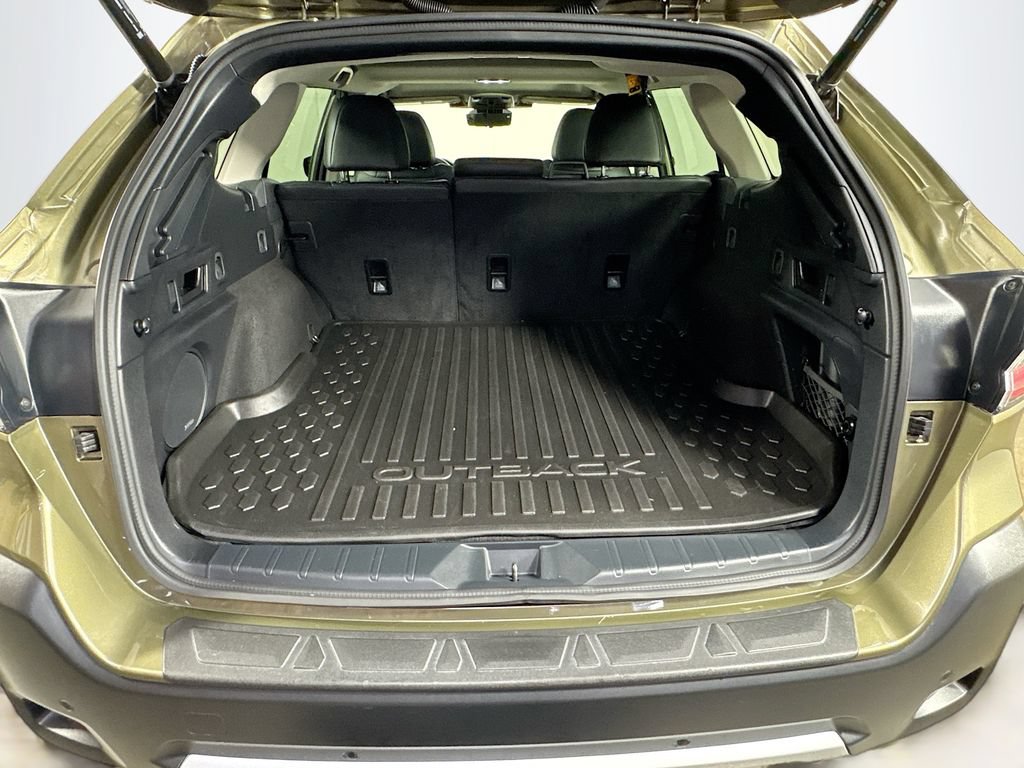Used 2023 Subaru Outback Touring XT AWD/4WD image 32