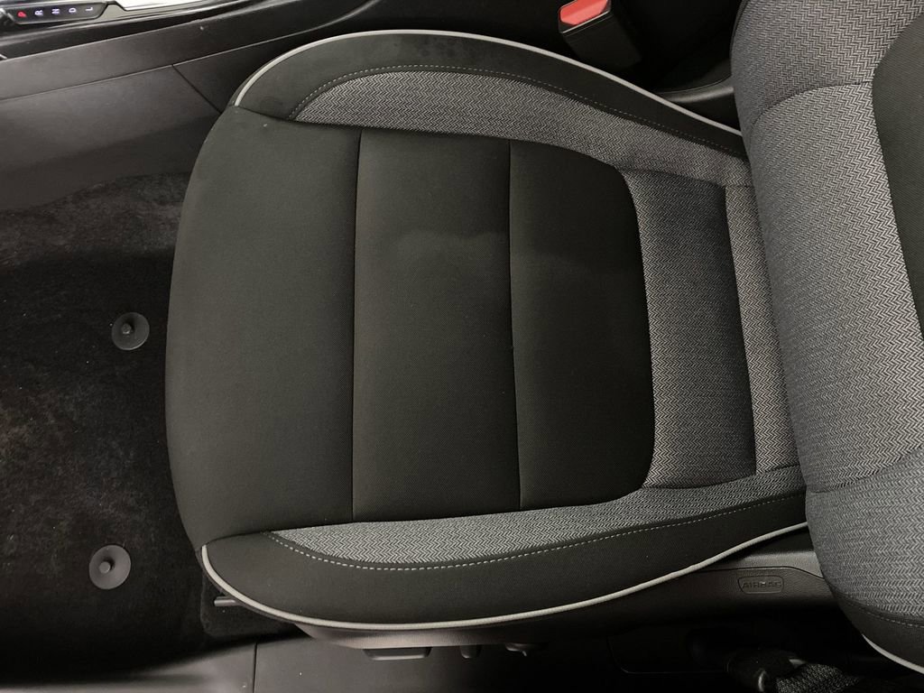 Certified 2025 Chevrolet TrailBlazer LT w/ Convenience Package image 22