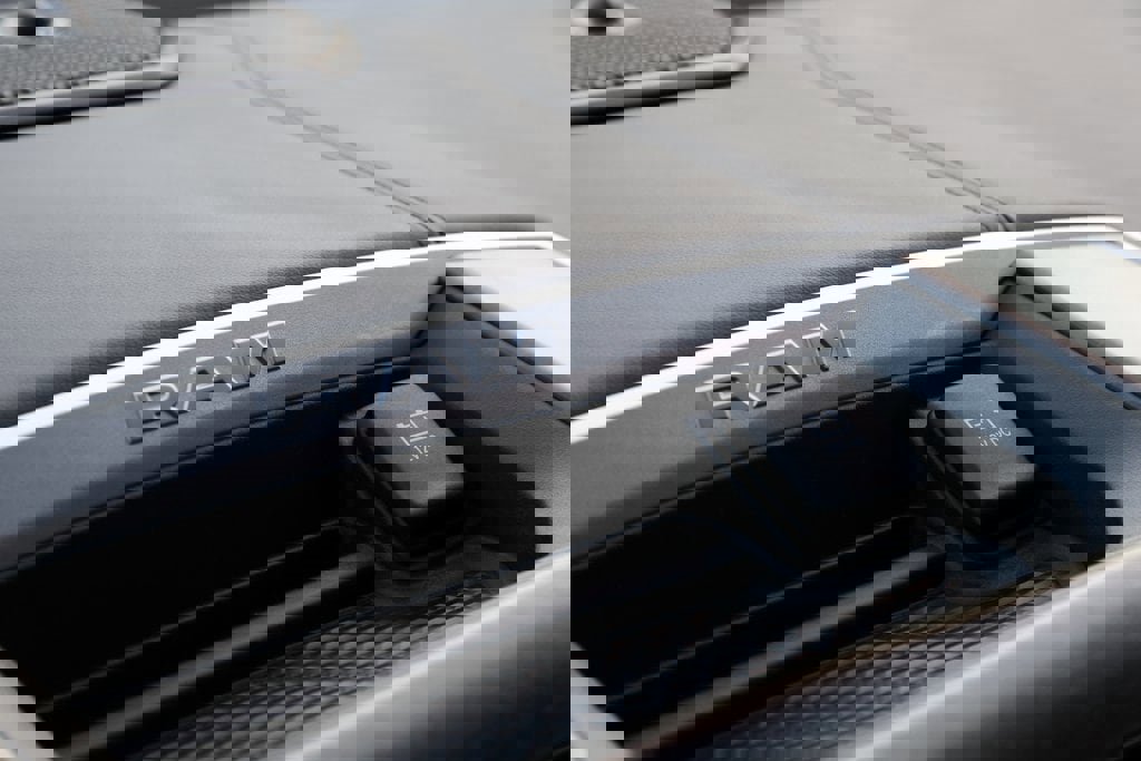 Used 2021 RAM 1500 Big Horn image 32