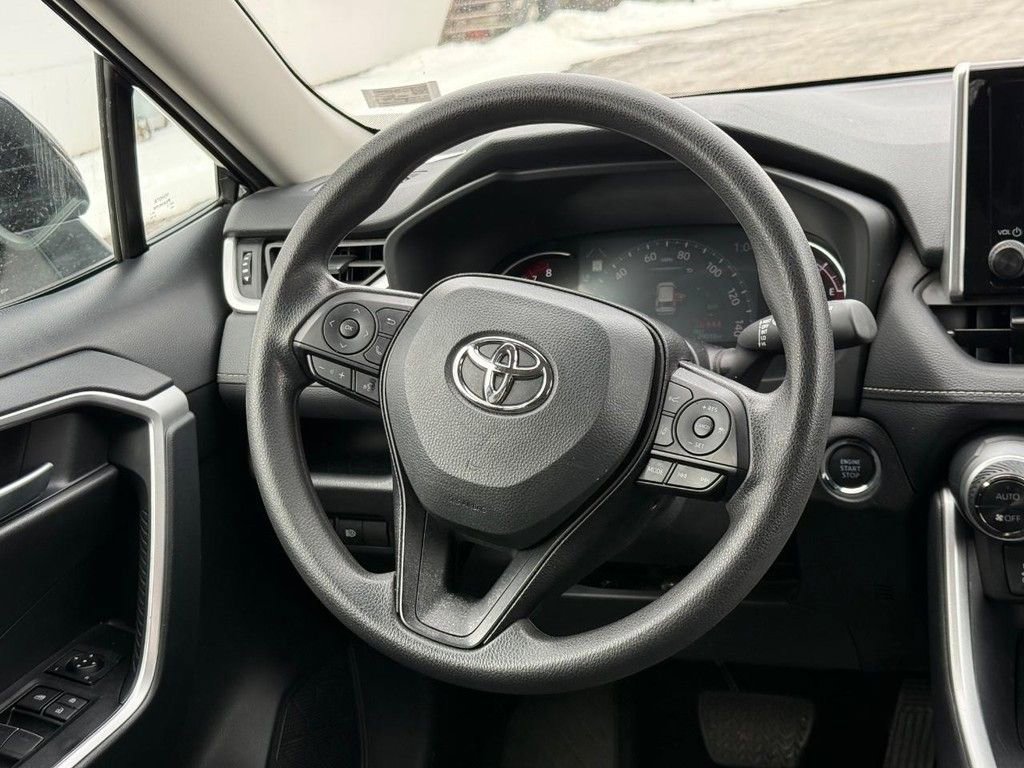 Used 2025 Toyota RAV4 XLE image 13