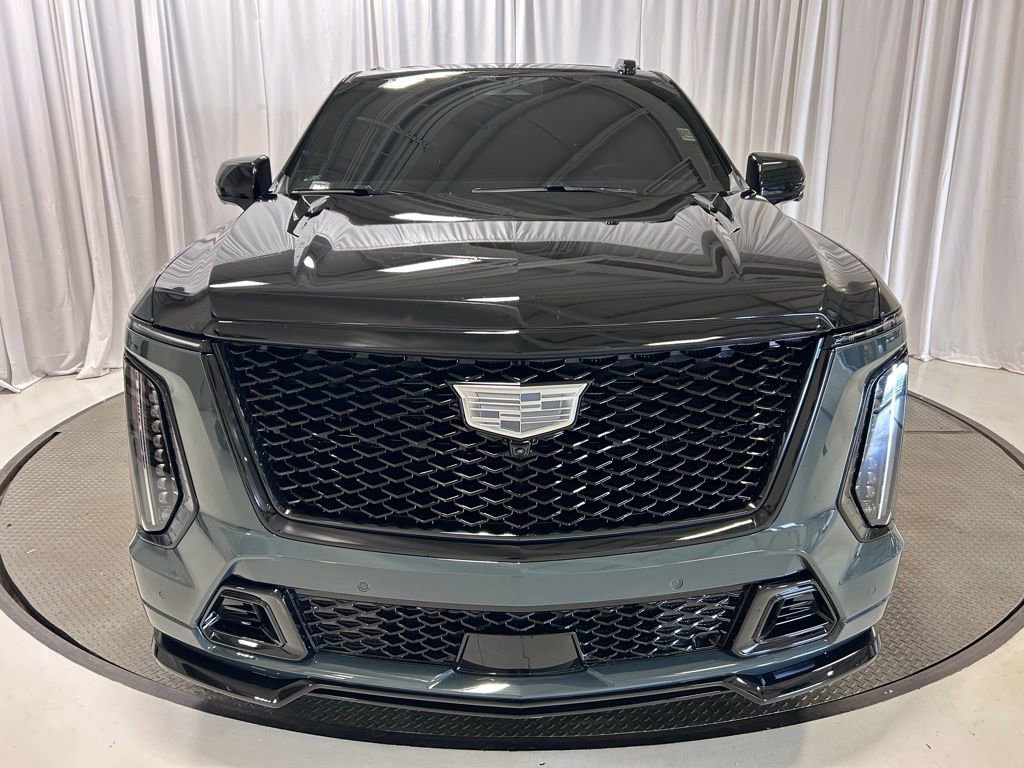 Used 2025 Cadillac Escalade V AWD/4WD image 30