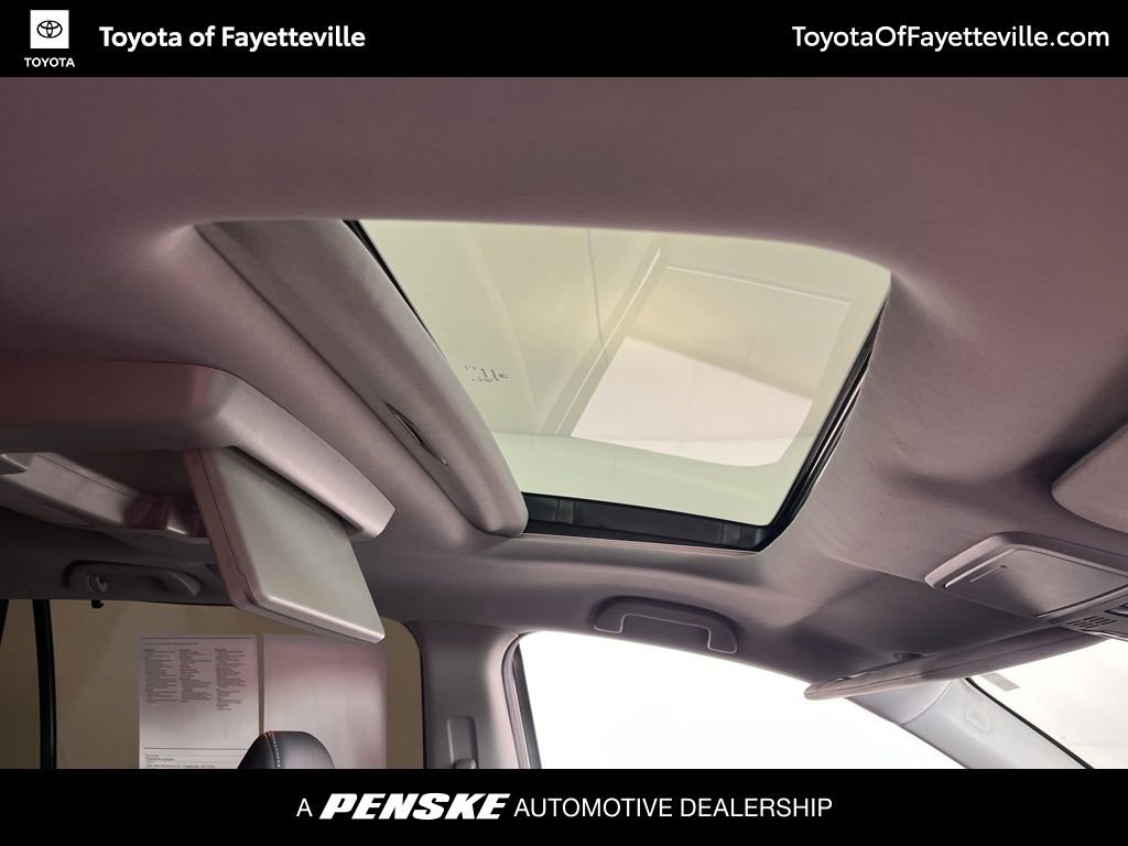 Used 2022 Honda Pilot Elite image 3