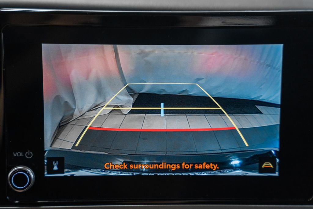 Used 2025 Toyota Camry LE image 40