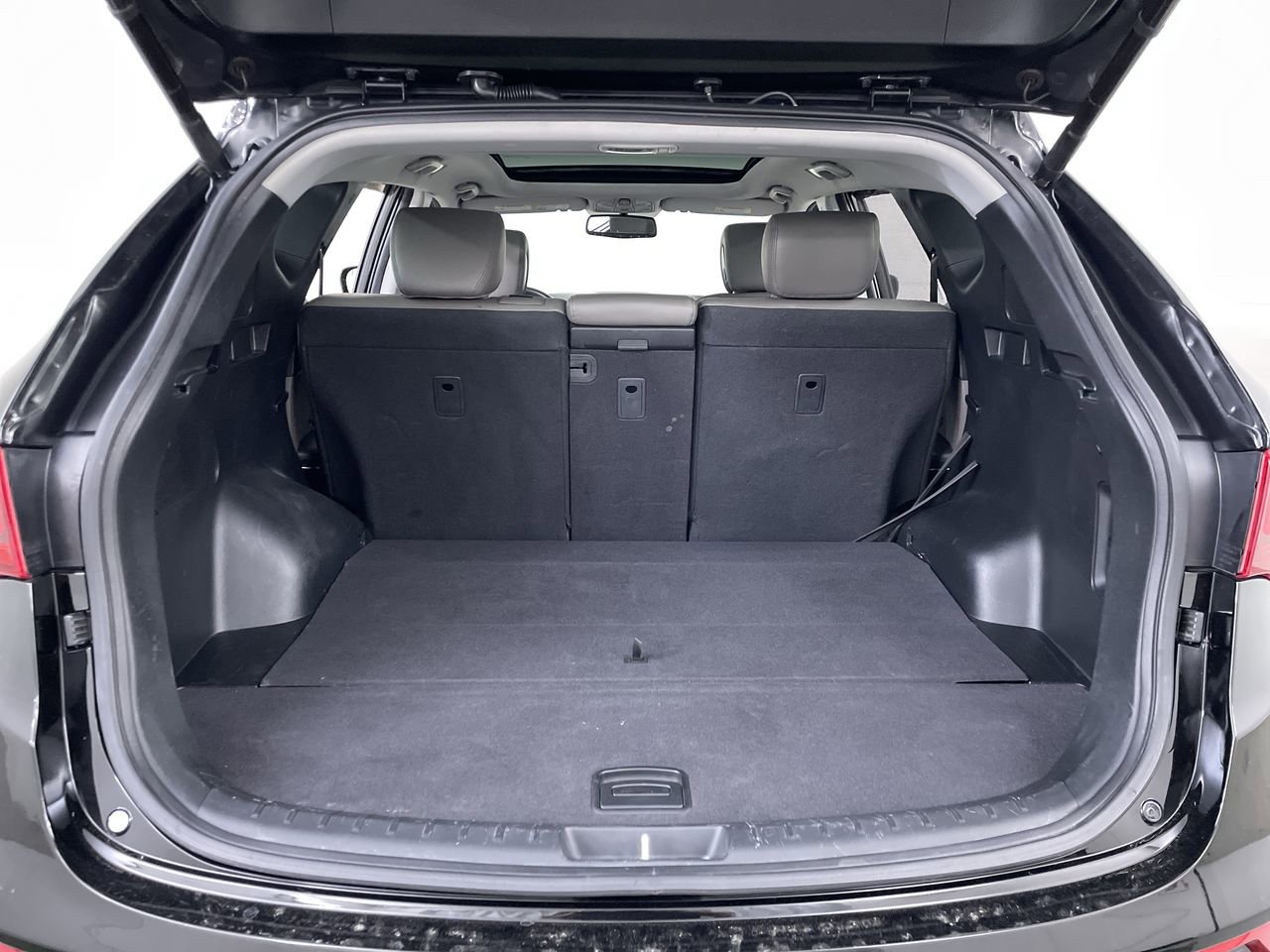 Used 2018 Hyundai Santa Fe Sport w/ 2.4L Tech Package 04 AWD/4WD image 22