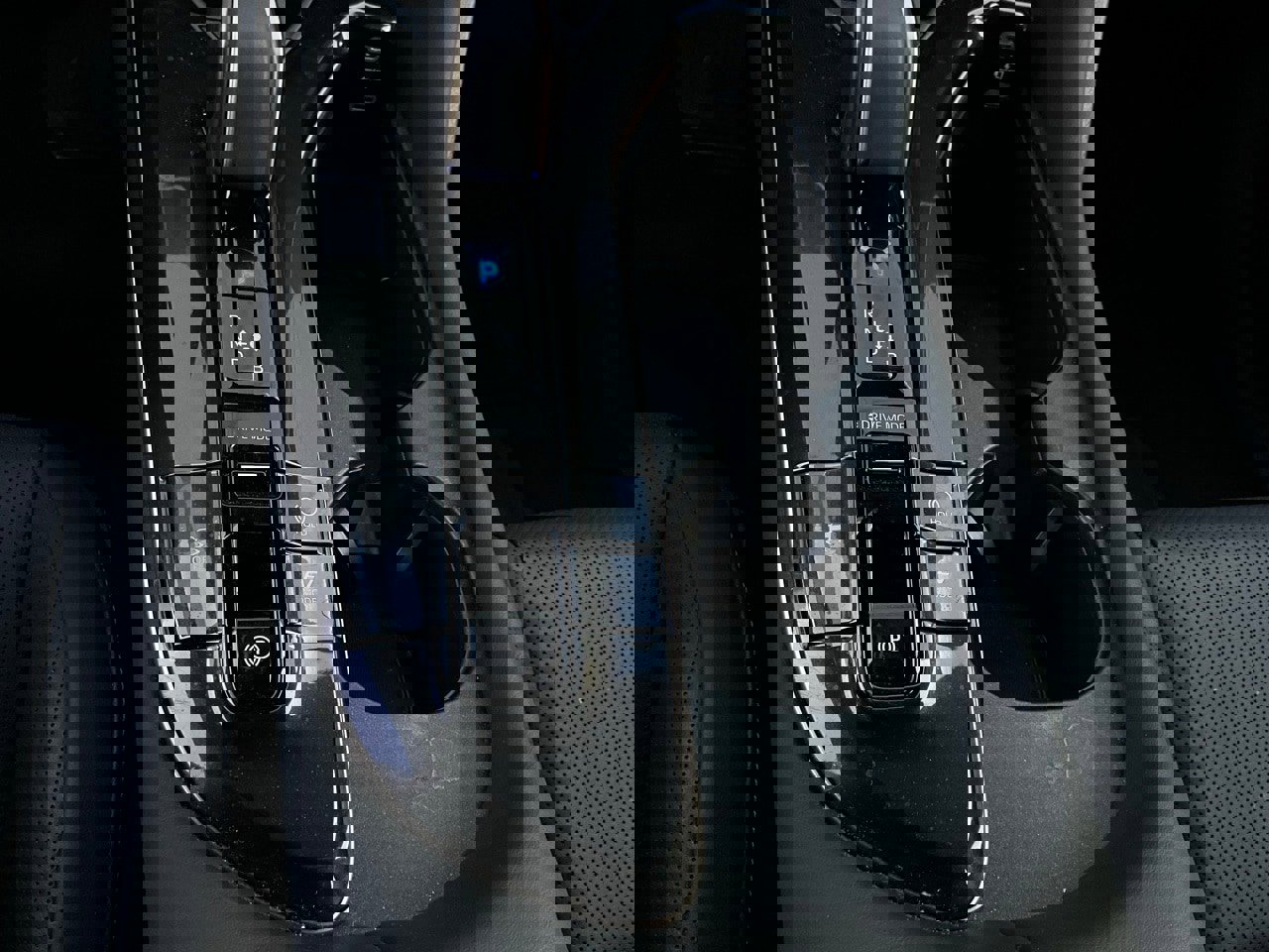 Used 2025 Toyota Crown XLE image 22