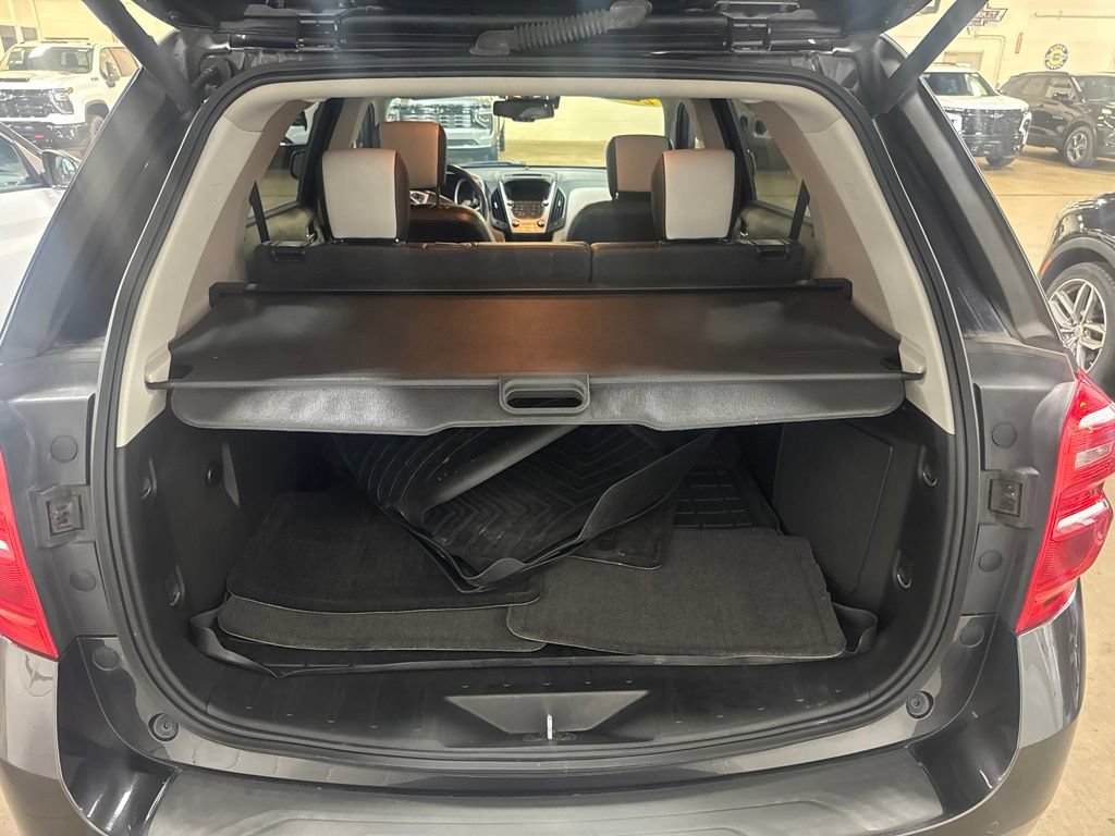 Used 2016 Chevrolet Equinox LTZ w/ Enhanced Convenience Package AWD/4WD image 5