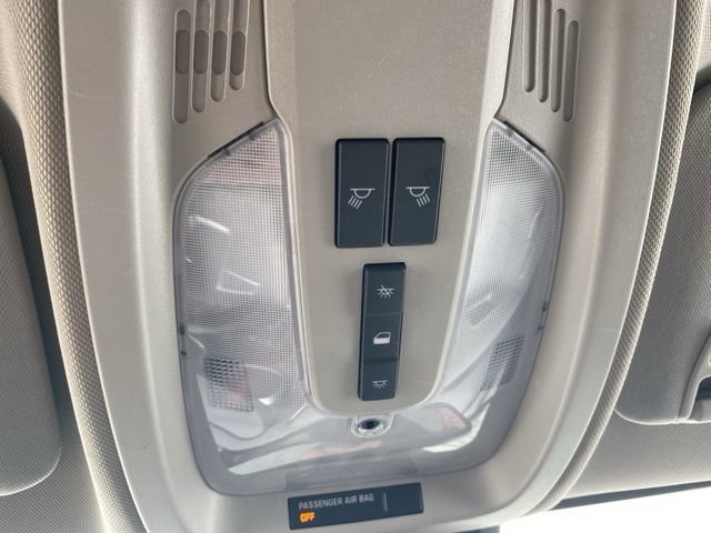 Used 2017 Chevrolet Equinox LT w/ Convenience Package image 22