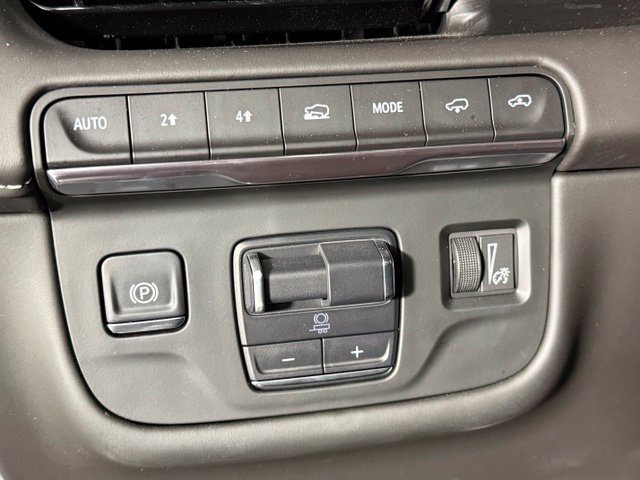 Used 2024 Cadillac Escalade Sport Platinum w/ LPO, ONYX Package AWD/4WD image 29