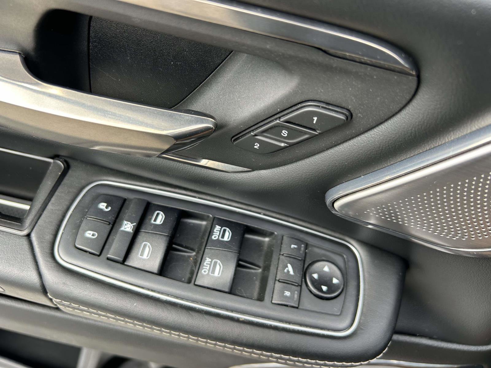 Used 2019 RAM 1500 Limited AWD/4WD image 18