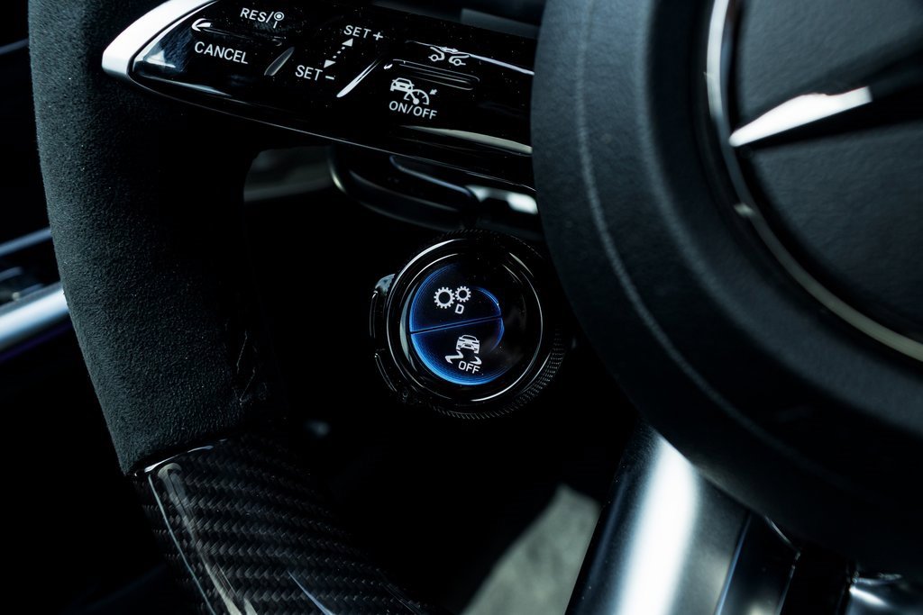 New 2025 Mercedes-Benz GLC 63 AMG S image 33