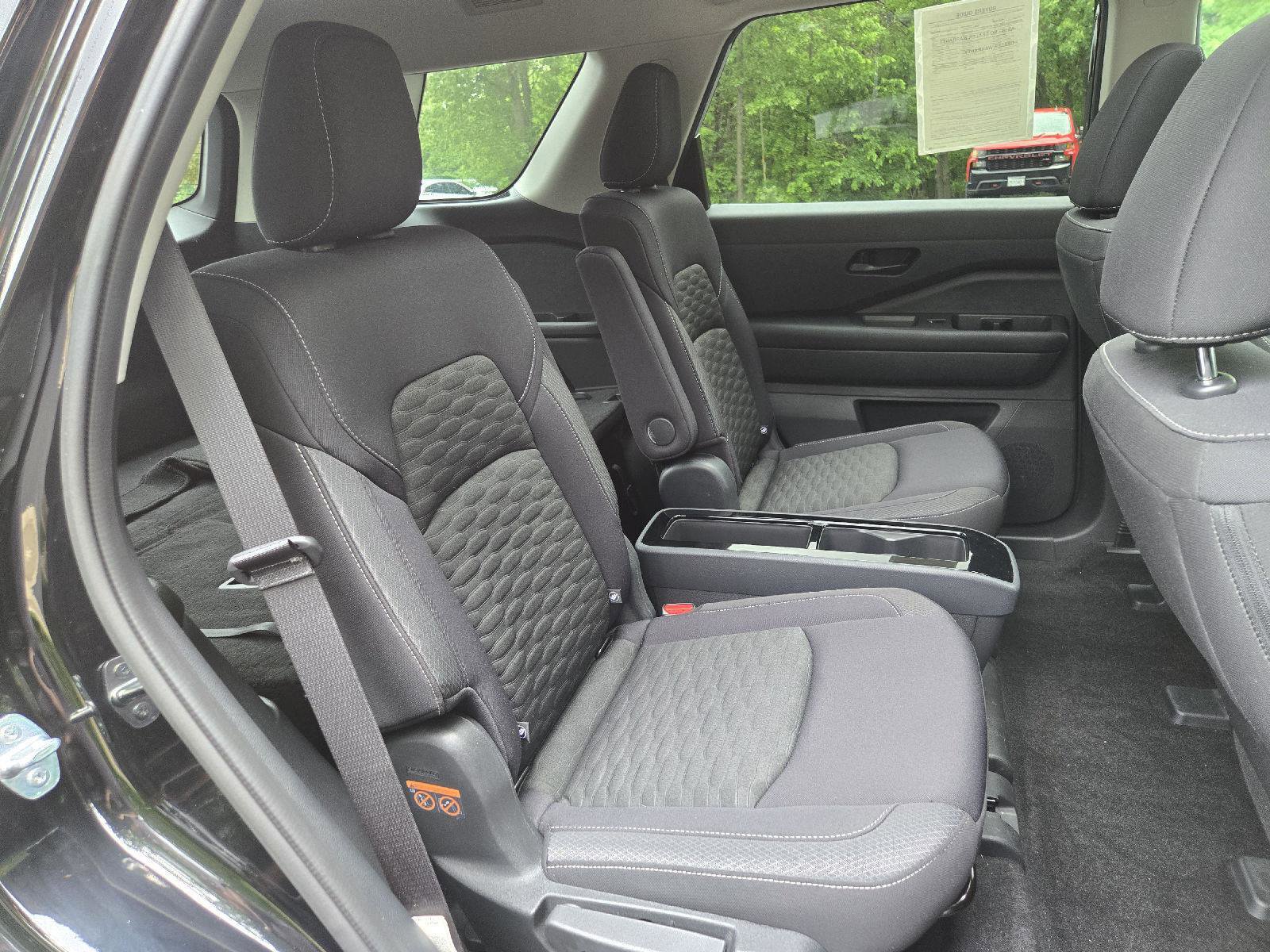 Used 2023 Nissan Pathfinder SV w/ SV Premium Package AWD/4WD image 28