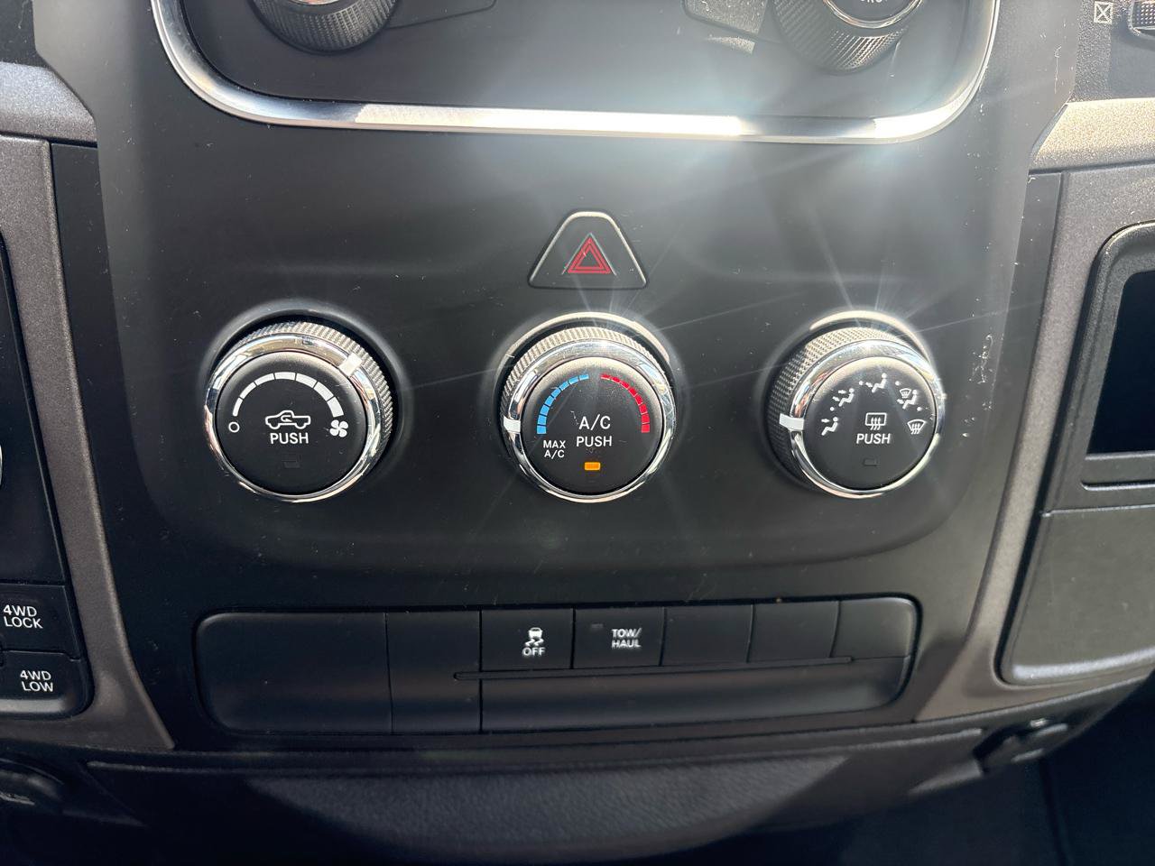 Used 2019 RAM 1500 Express w/ Express Value Package AWD/4WD image 13