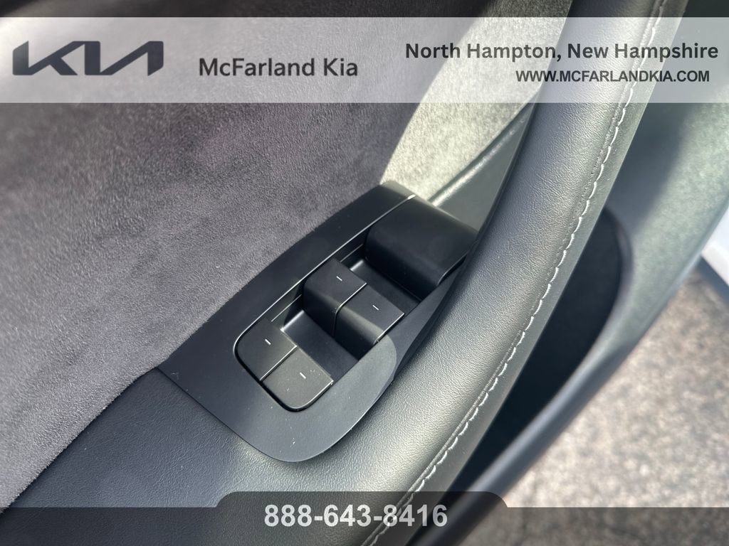 Used 2023 Tesla Model Y Long Range image 11