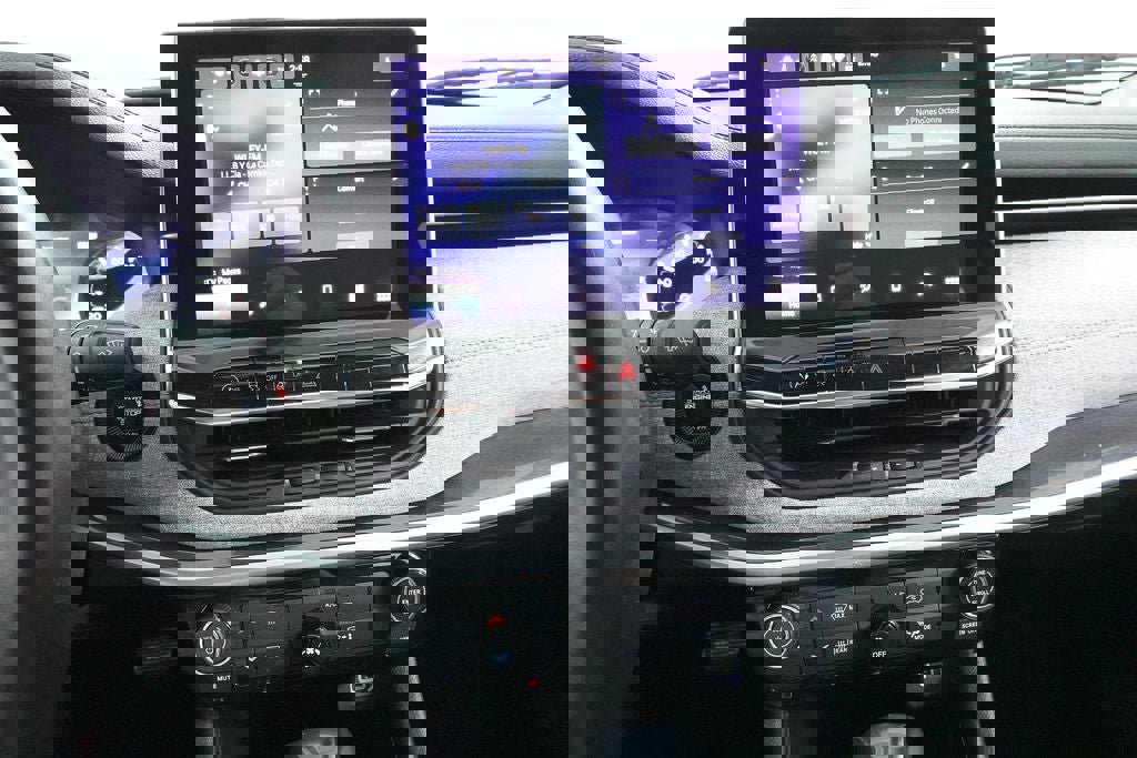 Used 2022 Jeep Compass Latitude image 14