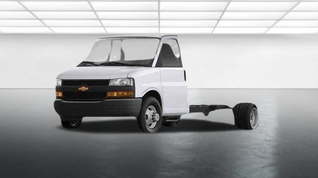 New 2026 Chevrolet Express 3500 w/ Power Convenience Package RWD image 5