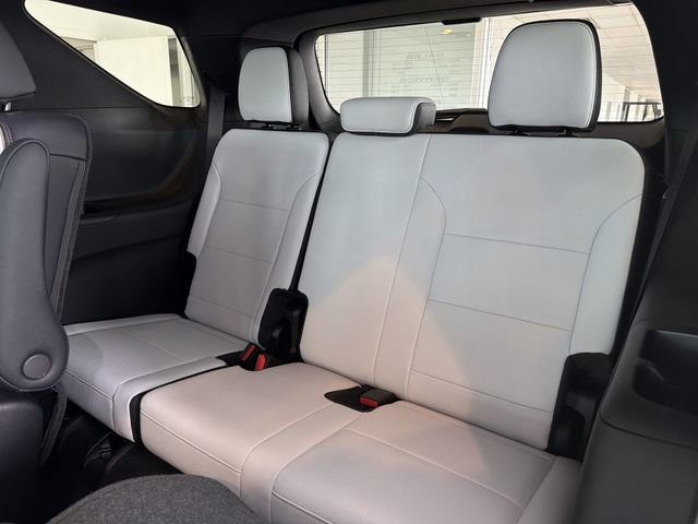 Certified 2026 Chevrolet Traverse High Country w/ LPO, Floor Liner Package FWD image 16