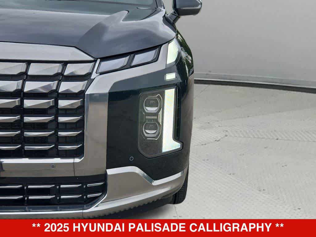 Used 2025 Hyundai Palisade Calligraphy AWD/4WD image 11