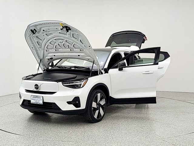Used 2023 Volvo C40 P8 Recharge Ultimate w/ Protection Package Premier AWD/4WD image 9