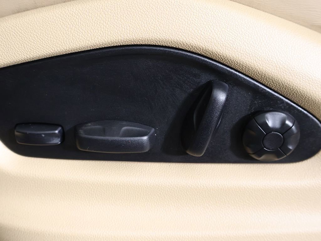 Used 2023 Porsche Cayenne AWD/4WD image 37