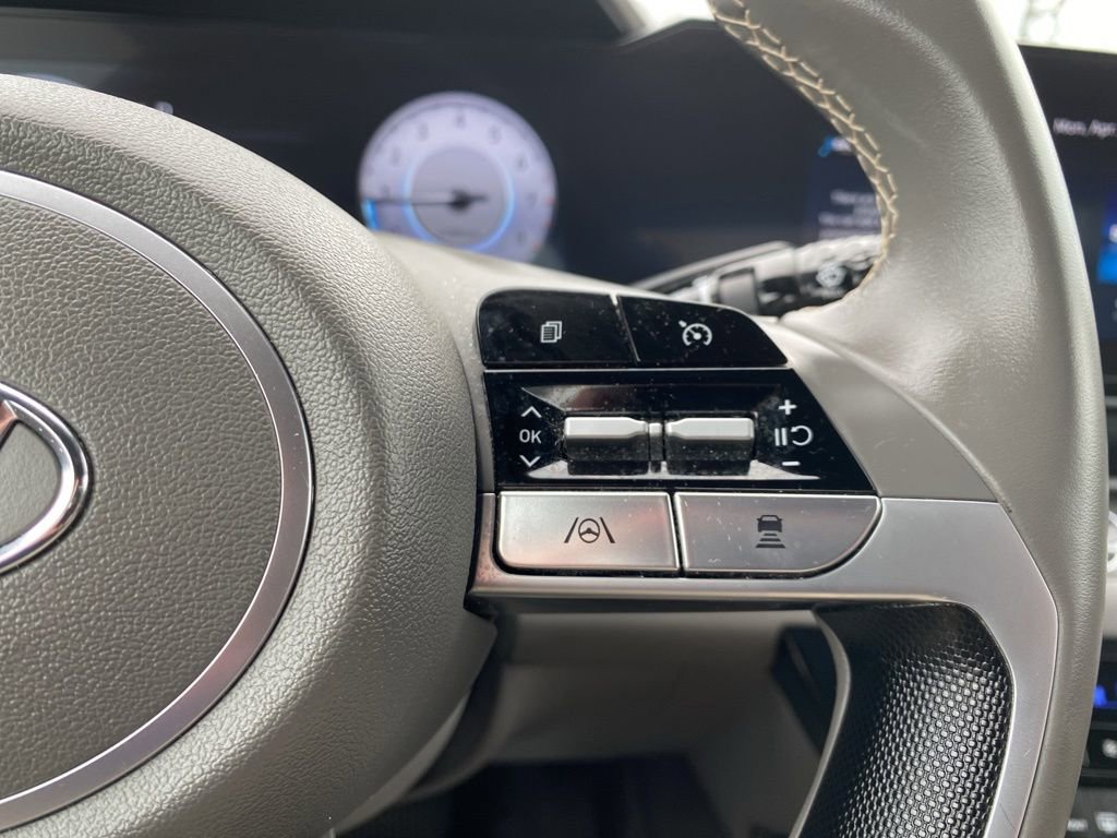 Certified 2023 Hyundai Elantra SEL w/ Convenience Package image 22