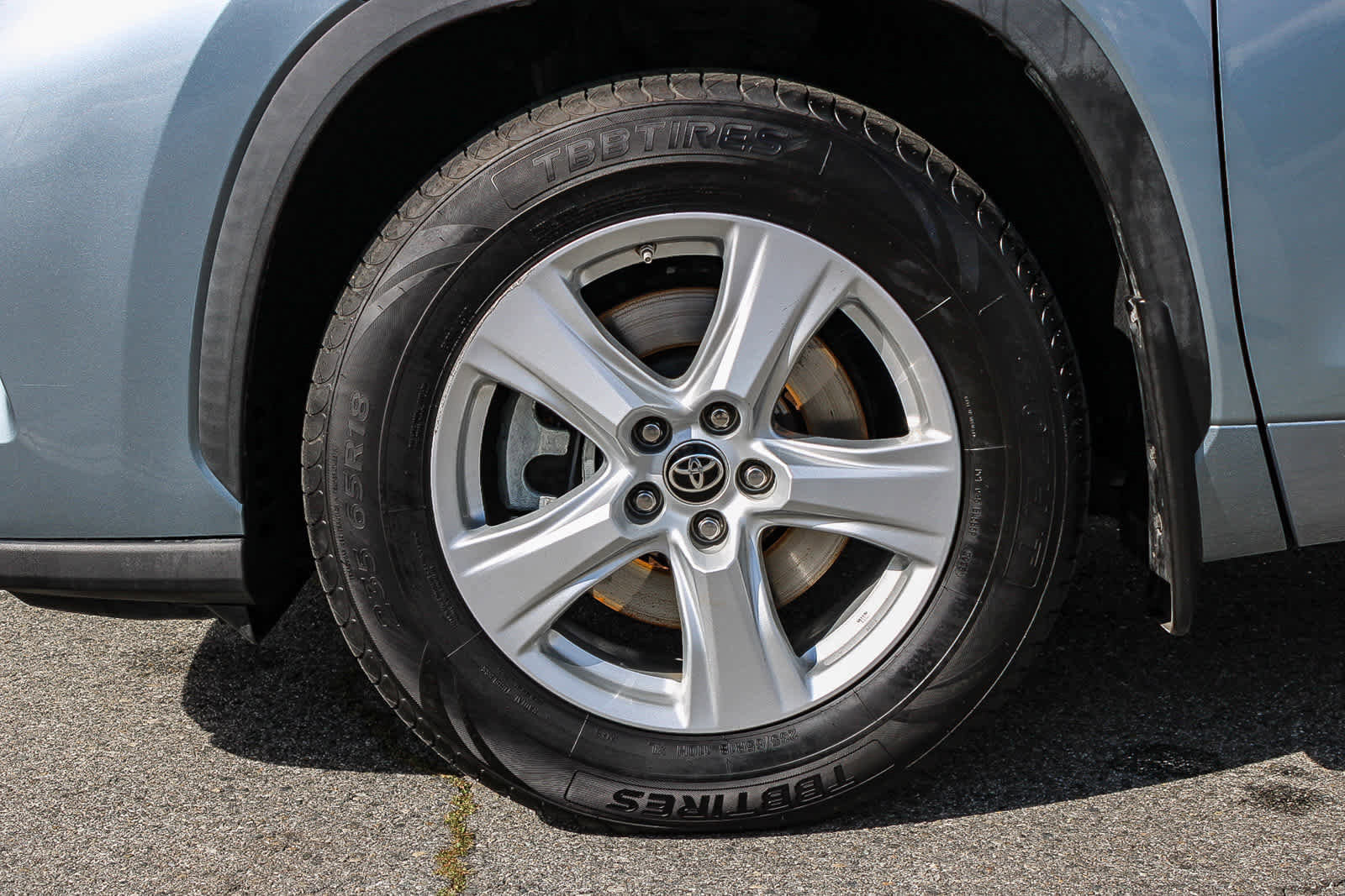 Used 2021 Toyota Highlander LE image 9