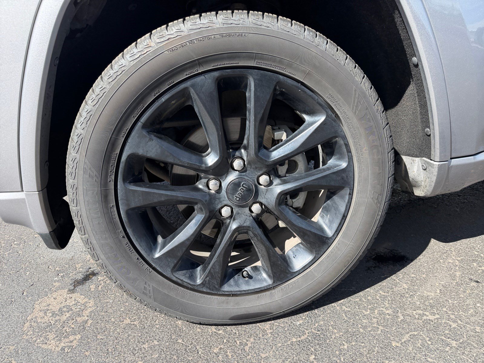 Used 2019 Jeep Grand Cherokee Altitude AWD/4WD image 24