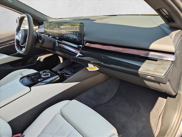 Certified 2026 BMW 540i xDrive AWD/4WD image 22
