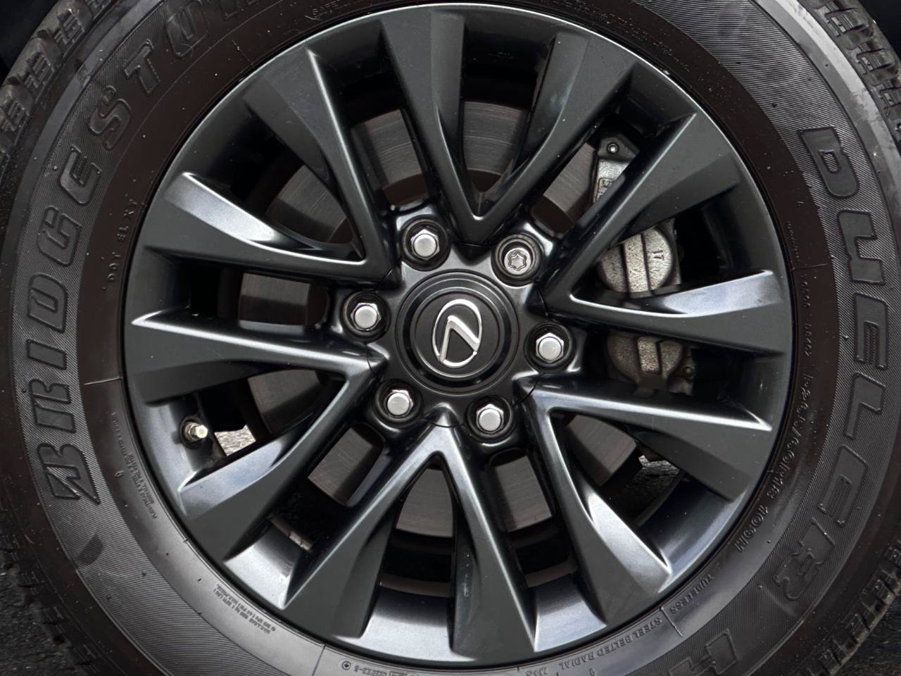 Used 2021 Lexus GX 460 Premium w/ Premium Plus Package AWD/4WD image 9