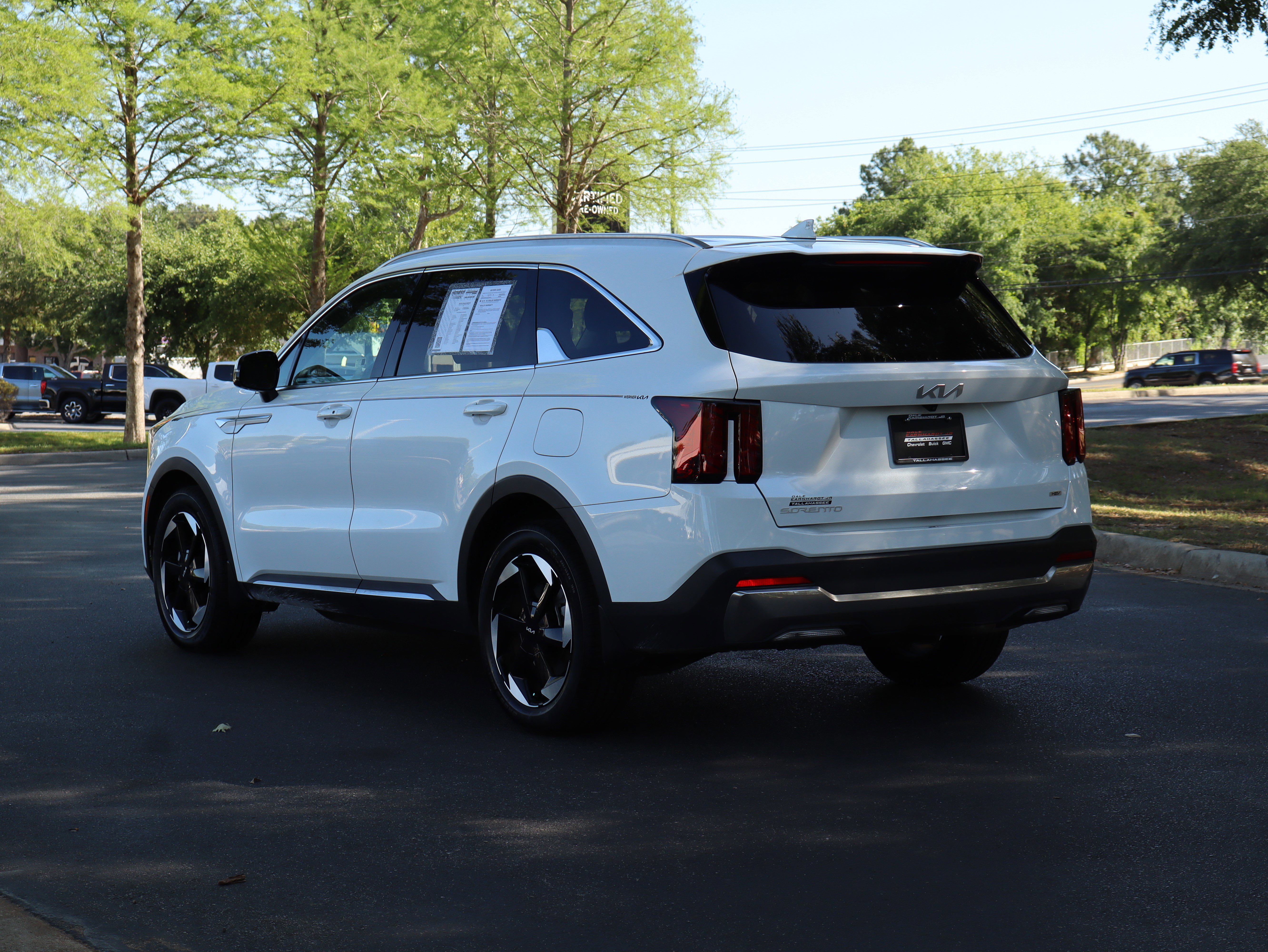 Used 2025 Kia Sorento EX image 7