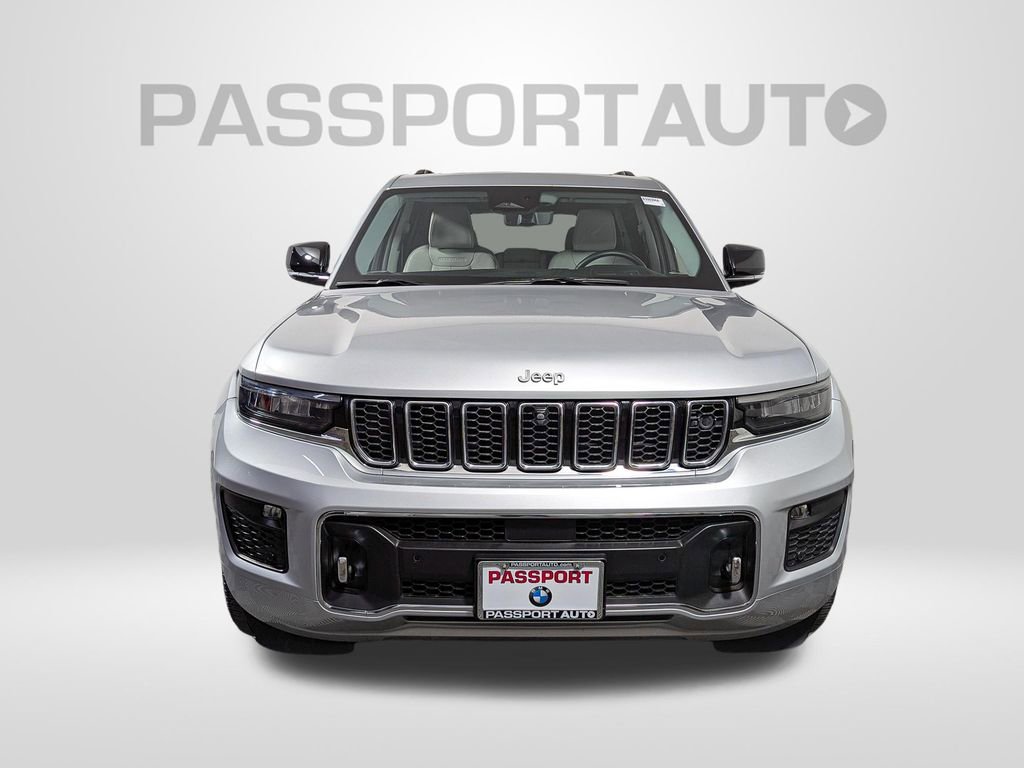 Used 2022 Jeep Grand Cherokee Overland w/ Adv Protech Group III image 9