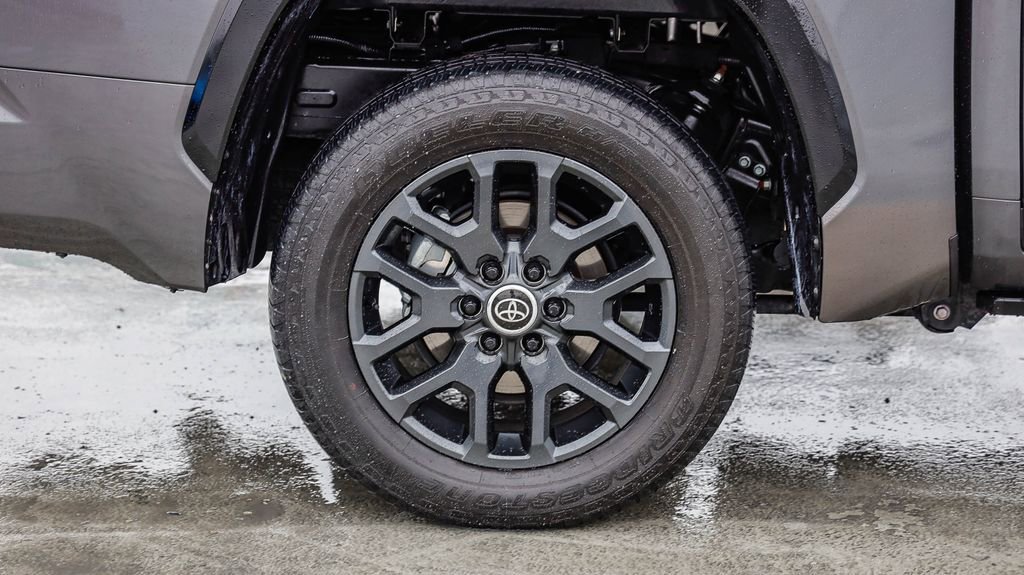 Used 2024 Toyota Tundra Platinum image 12