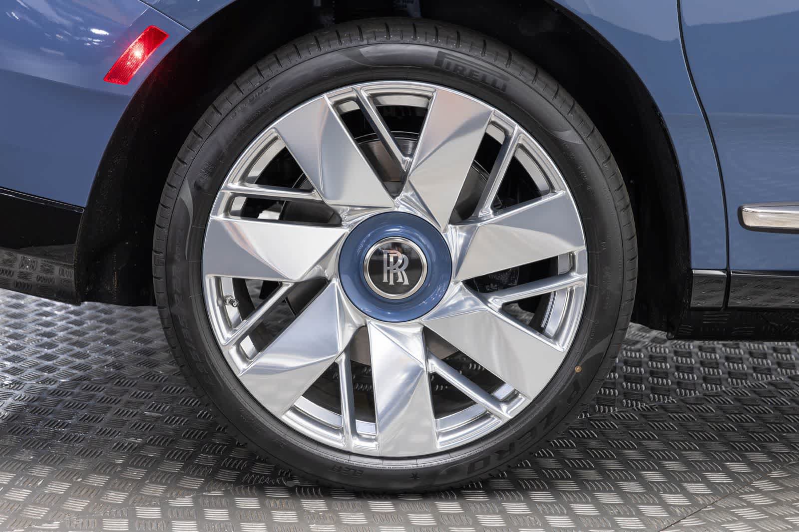 New 2027 Rolls-Royce Cullinan AWD/4WD image 56