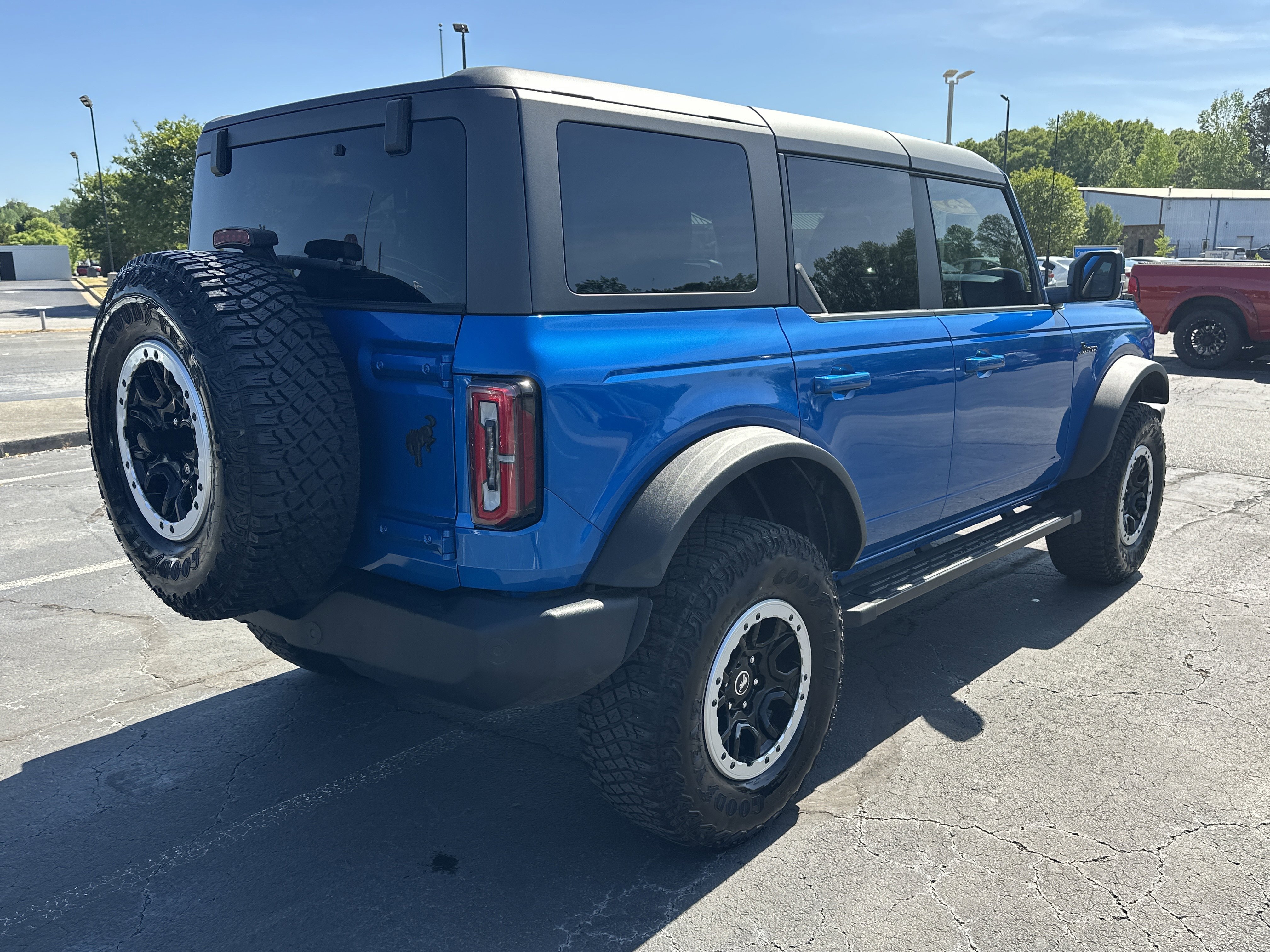 Used 2023 Ford Bronco Outer Banks w/ Sasquatch Package image 9