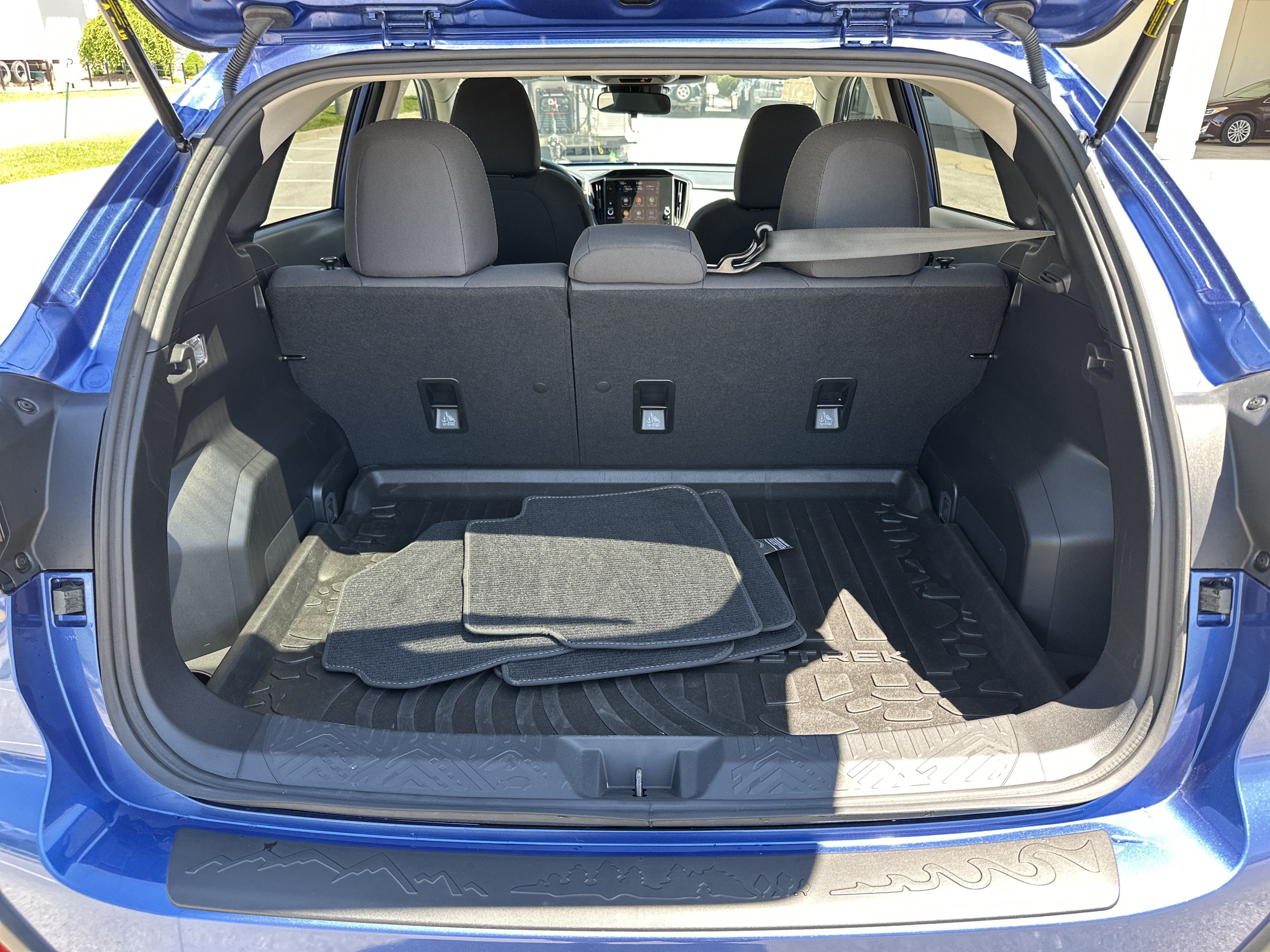Used 2025 Subaru Crosstrek 2.5i Premium AWD/4WD image 32