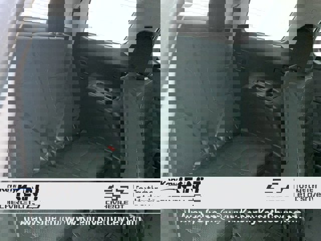 Certified 2023 GMC Acadia SLE w/ Driver Convenience Package image 11