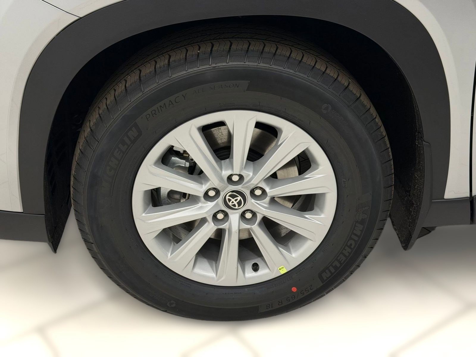 New 2026 Toyota Grand Highlander XLE image 8