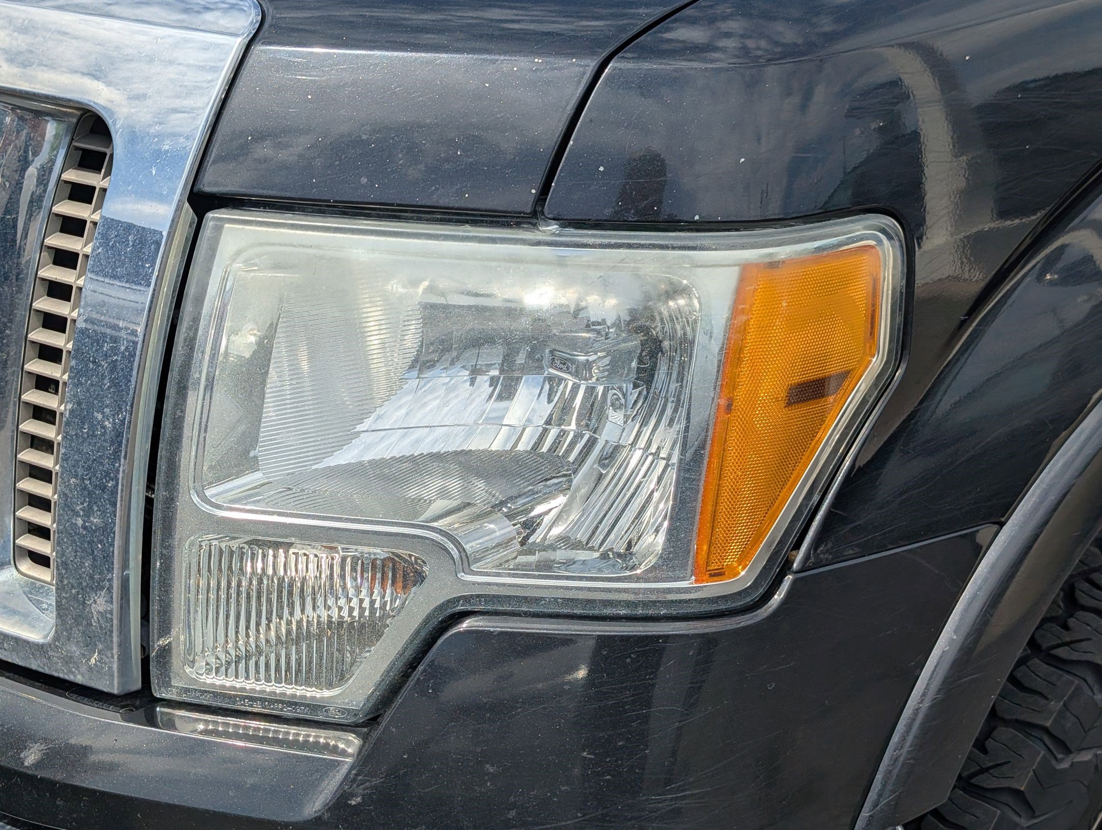 Used 2010 Ford F150 Lariat AWD/4WD image 12